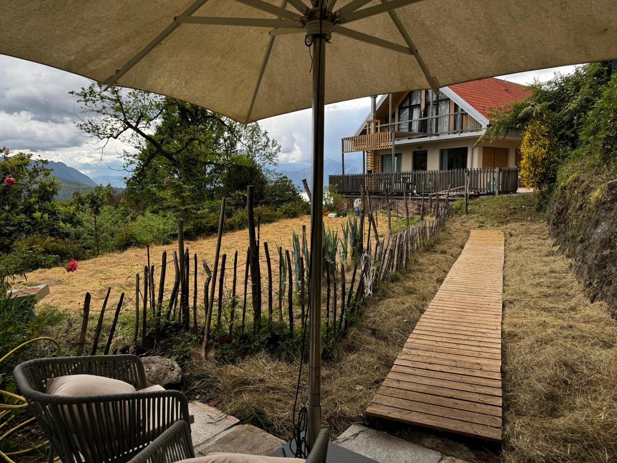 Agriturismo Voeuja Lago Maggiore Luino Dış mekan fotoğraf